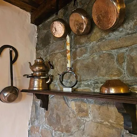 14a09 Casa De La Capilla * Colunga